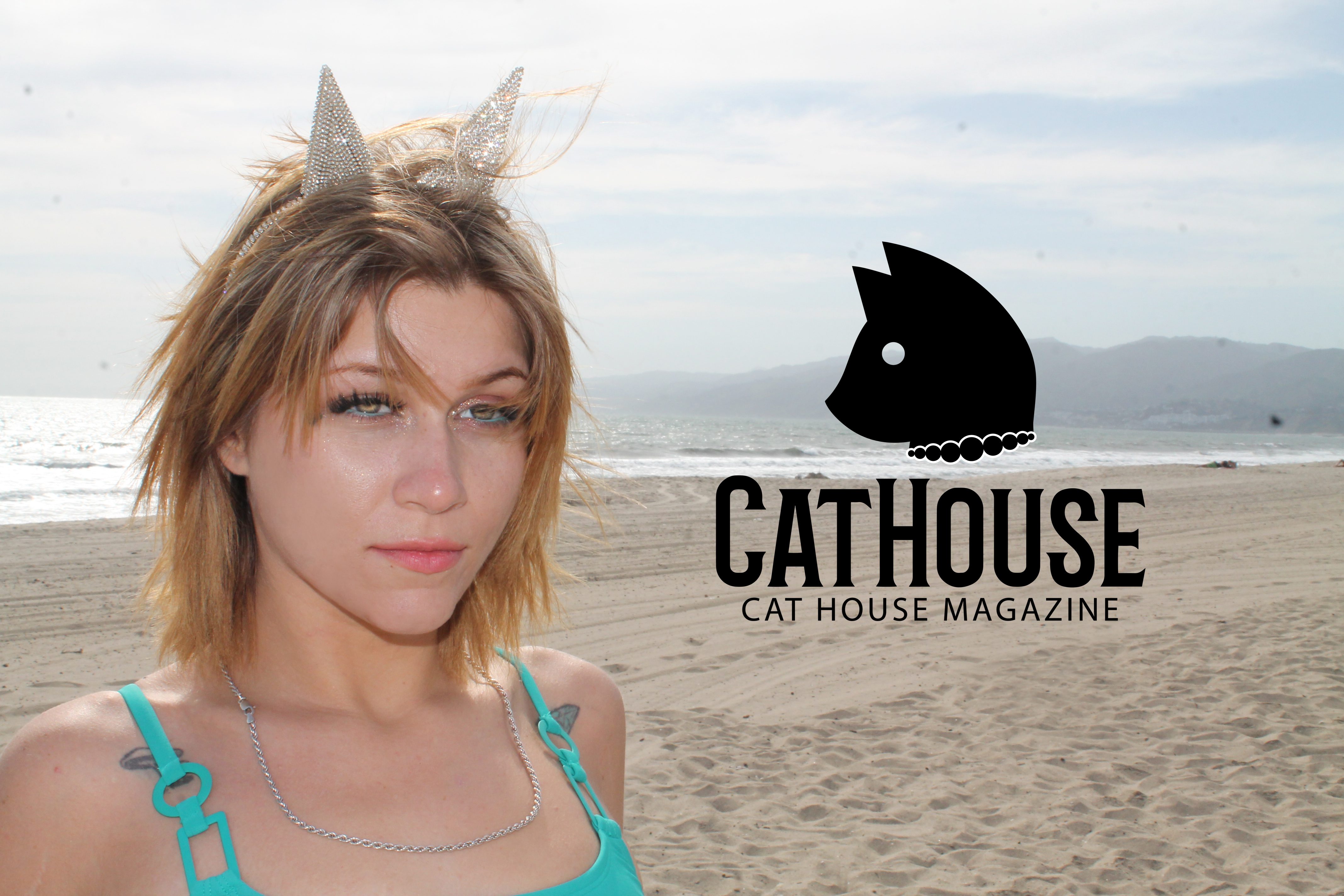 A day in Santa Monica Beach with Siarra Kitten